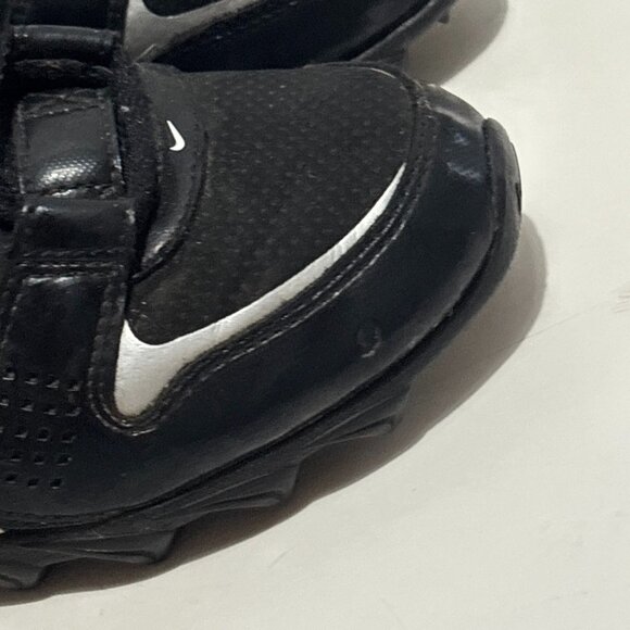 Nike Youth Black White Football Cleats Land Shark Athletic Shoes 4Y - Picture 10 of 16